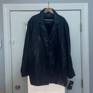 Brand New. Ambition NY. Men’s Fine Leather Jacket. Size 3X. Removable lining.